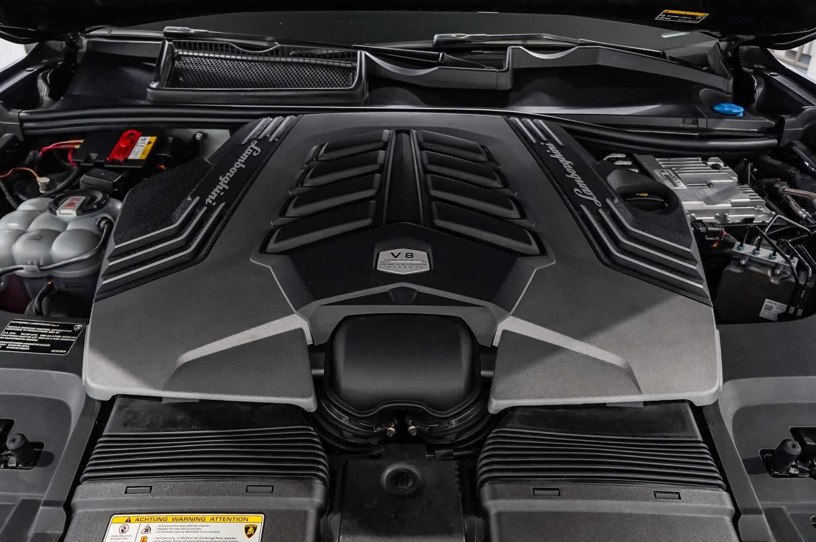 Thumbnail: 2021 Lamborghini Urus - 30