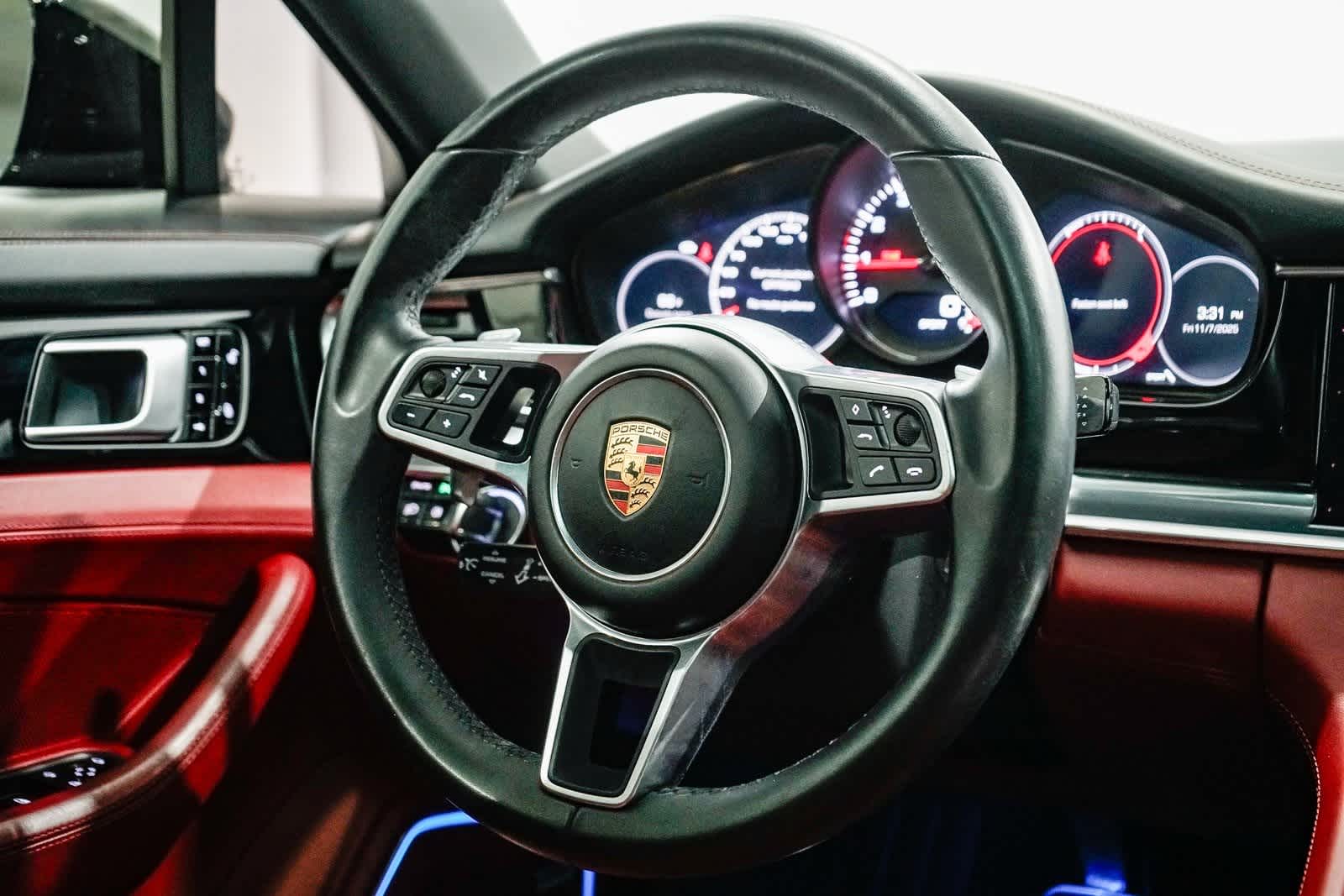 Thumbnail: 2018 Porsche Panamera - 15