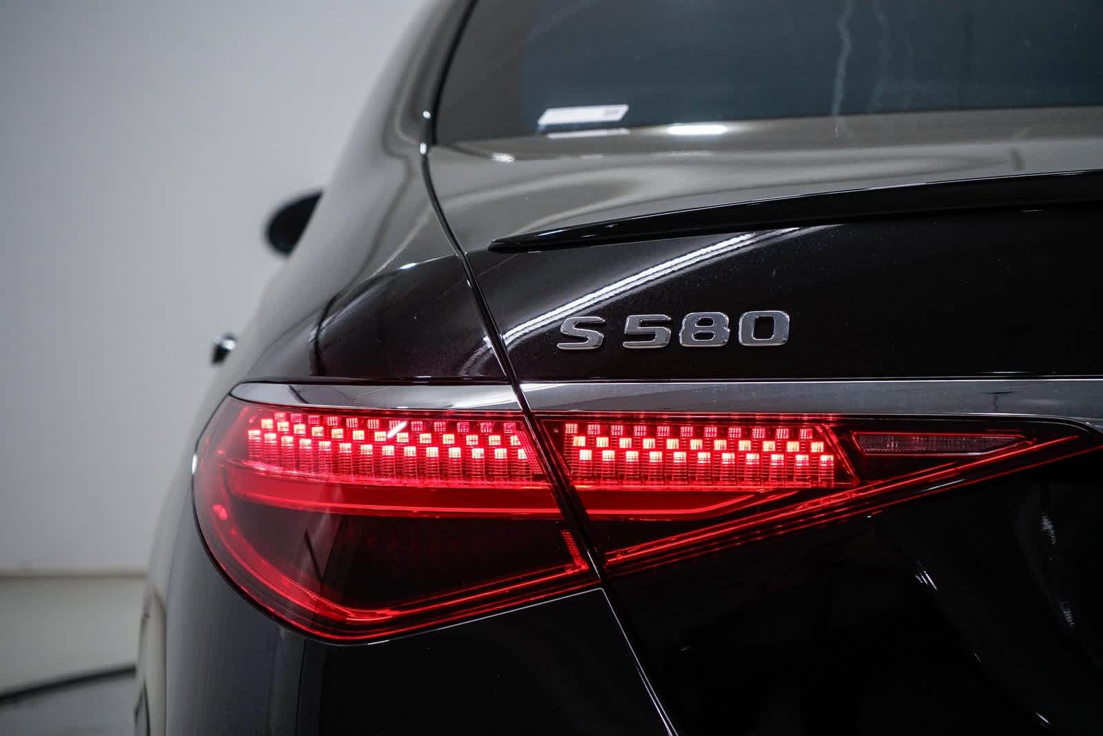 Thumbnail: 2024 Mercedes-Benz S-Class - 9