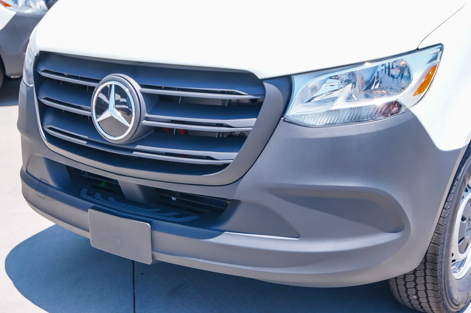 Thumbnail: 2024 Mercedes-Benz eSprinter - 8