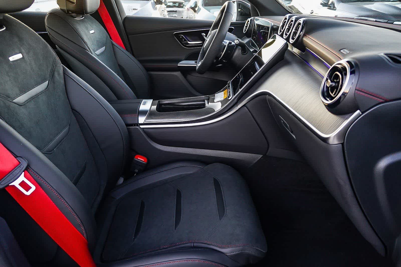 Thumbnail: 2026 Mercedes-Benz GLC - 20