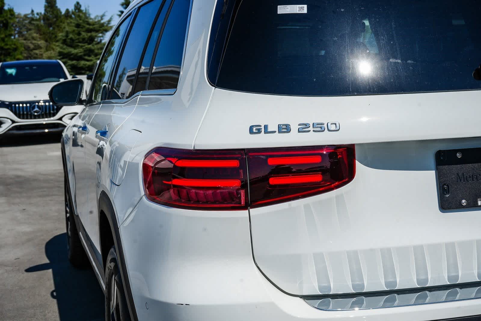 Thumbnail: 2025 Mercedes-Benz GLB - 10