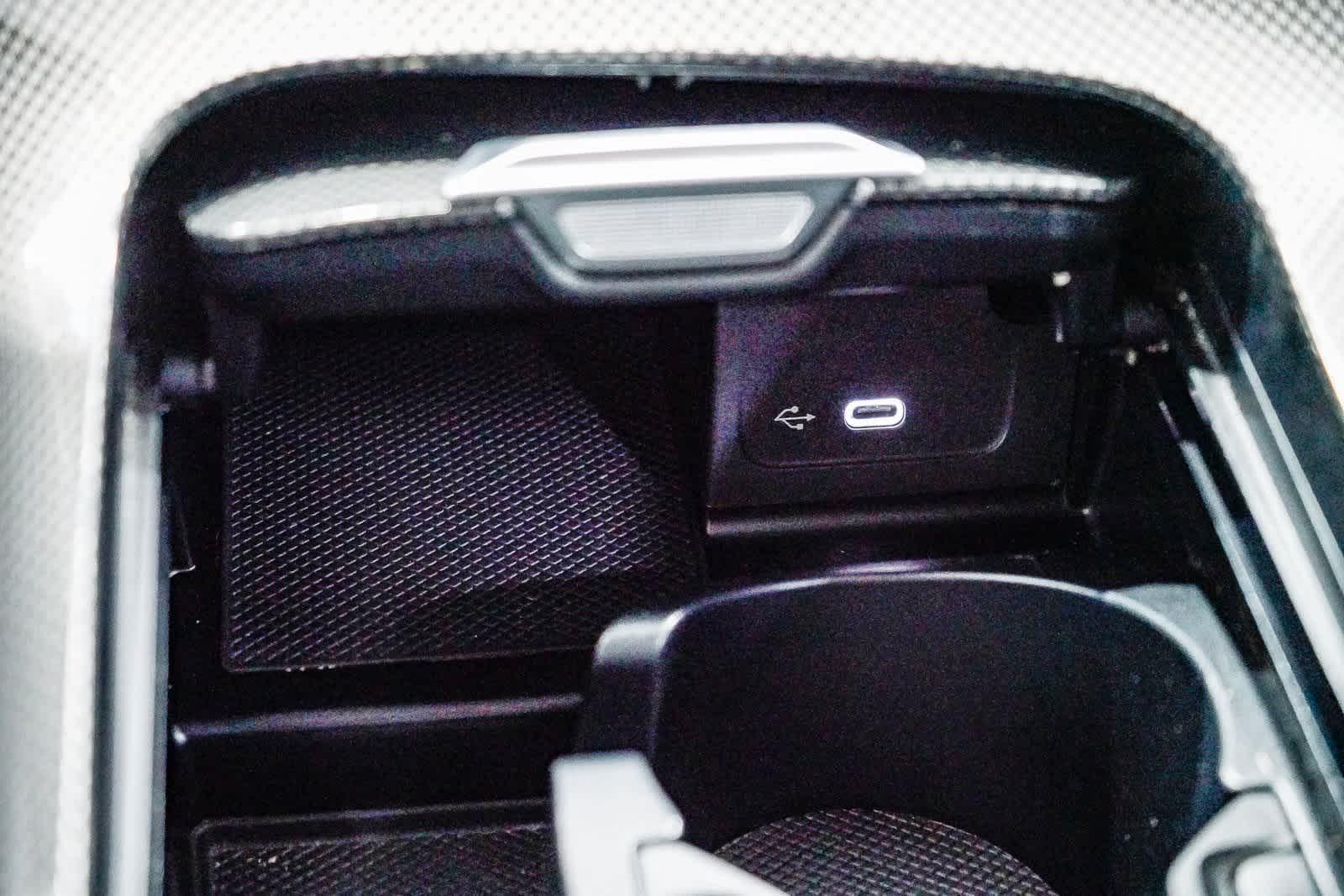 Thumbnail: 2022 Mercedes-Benz C-Class - 23