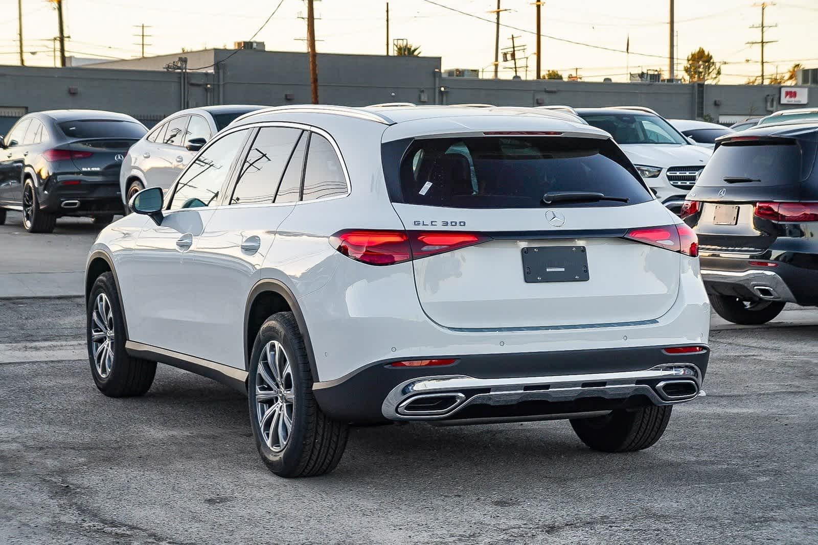 Thumbnail: 2026 Mercedes-Benz GLC - 6