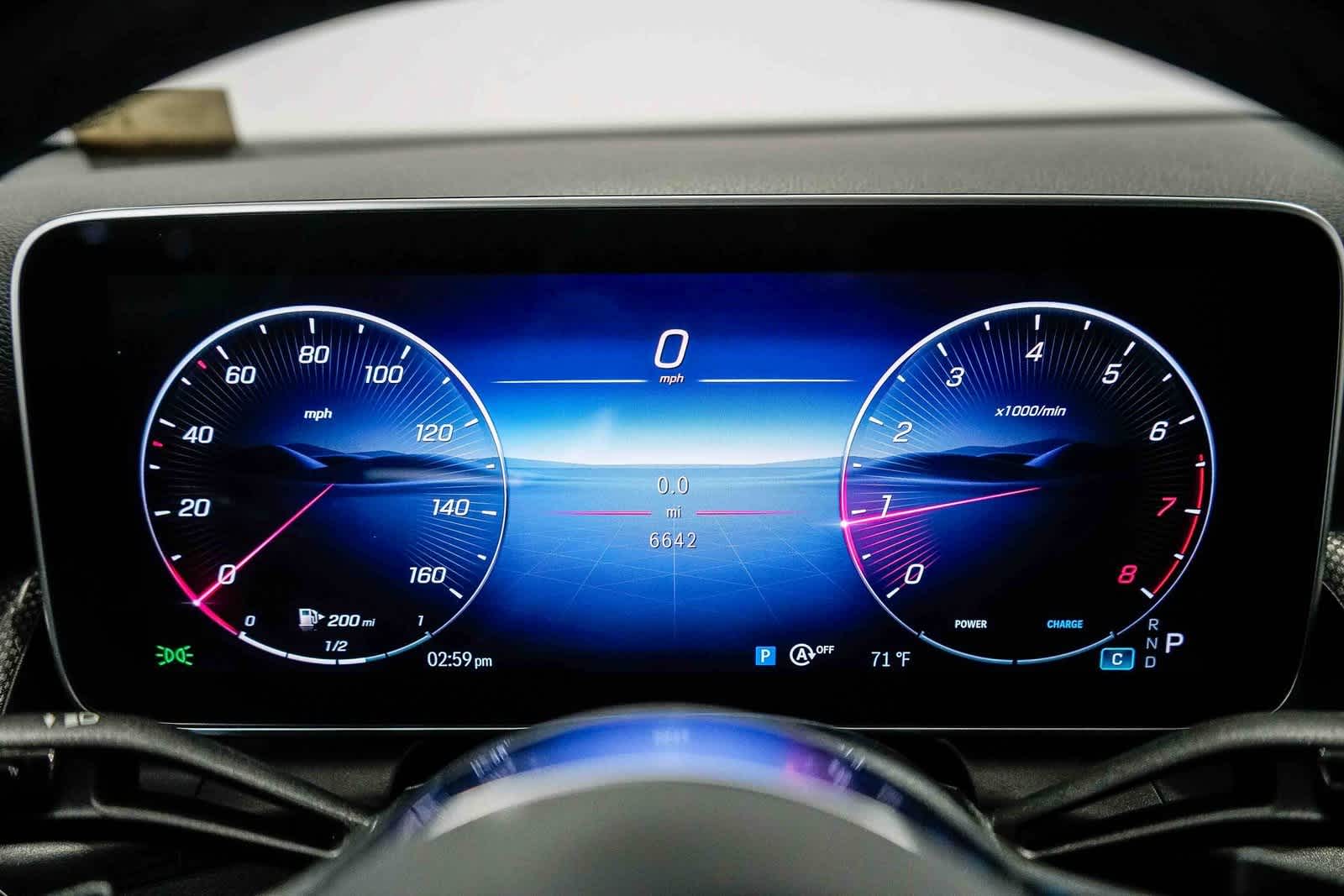 Thumbnail: 2025 Mercedes-Benz GLC - 24