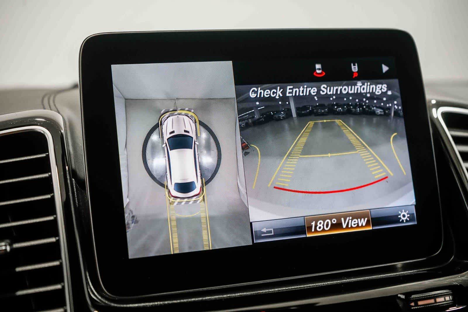 Thumbnail: 2017 Mercedes-Benz GL-Class - 24