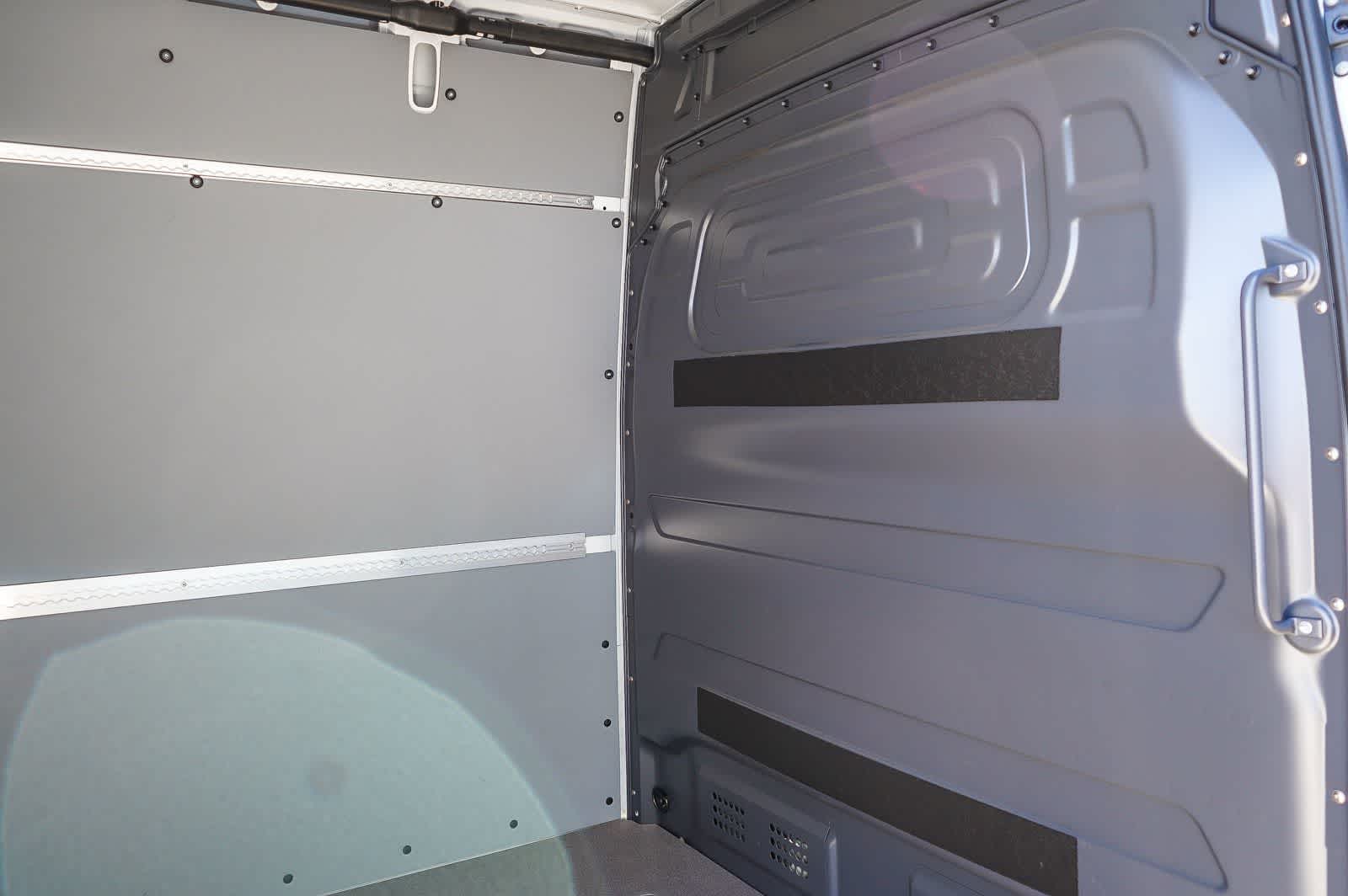 Thumbnail: 2026 Mercedes-Benz Sprinter - 18