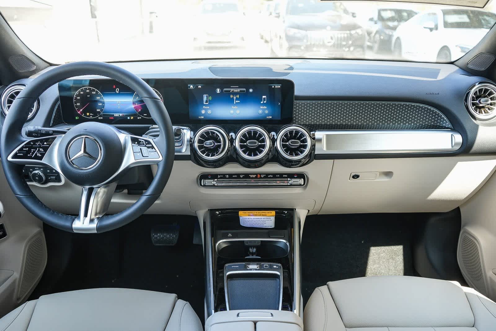 Thumbnail: 2025 Mercedes-Benz GLB - 15