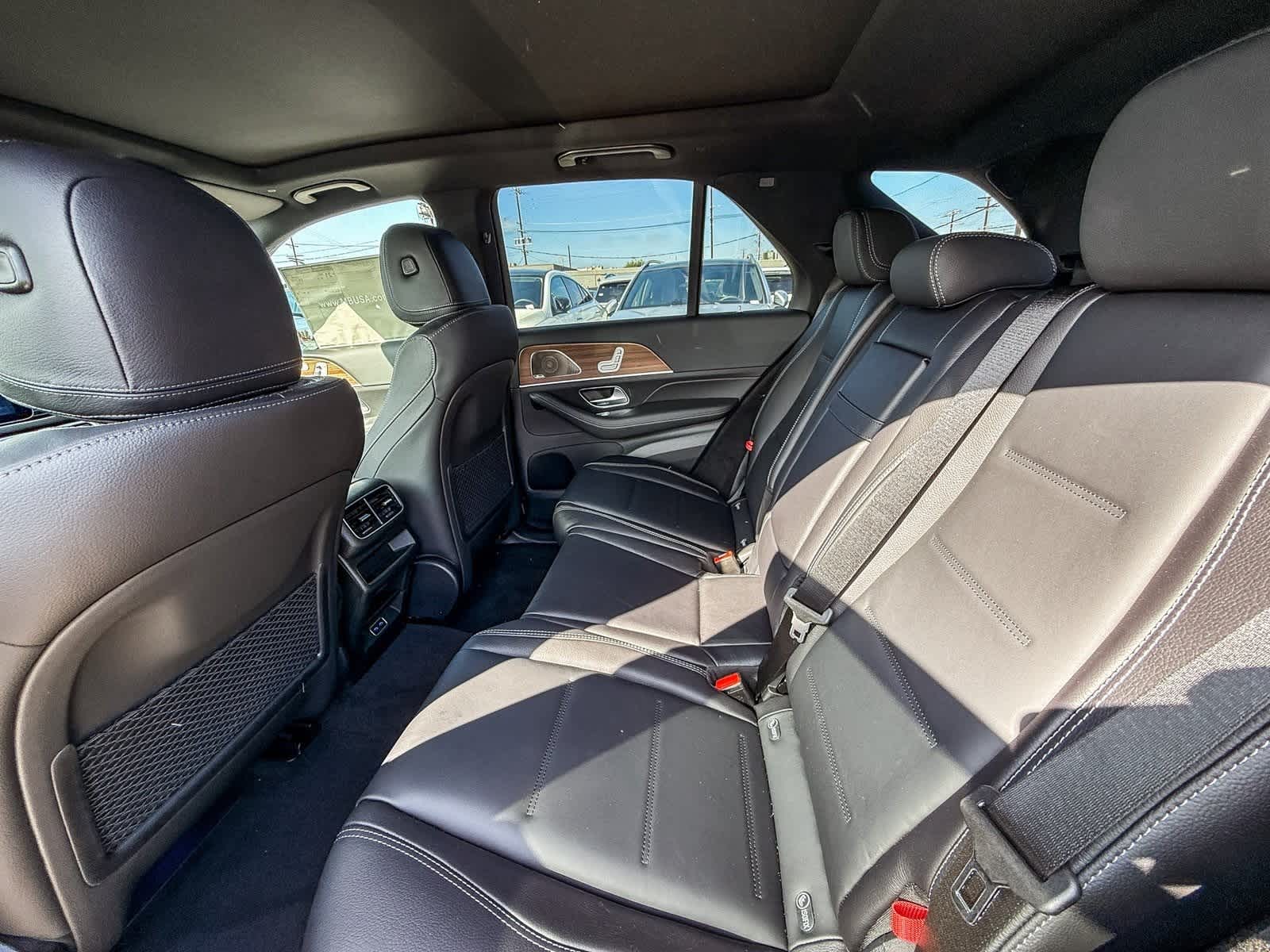 Thumbnail: 2026 Mercedes-Benz GLE - 19