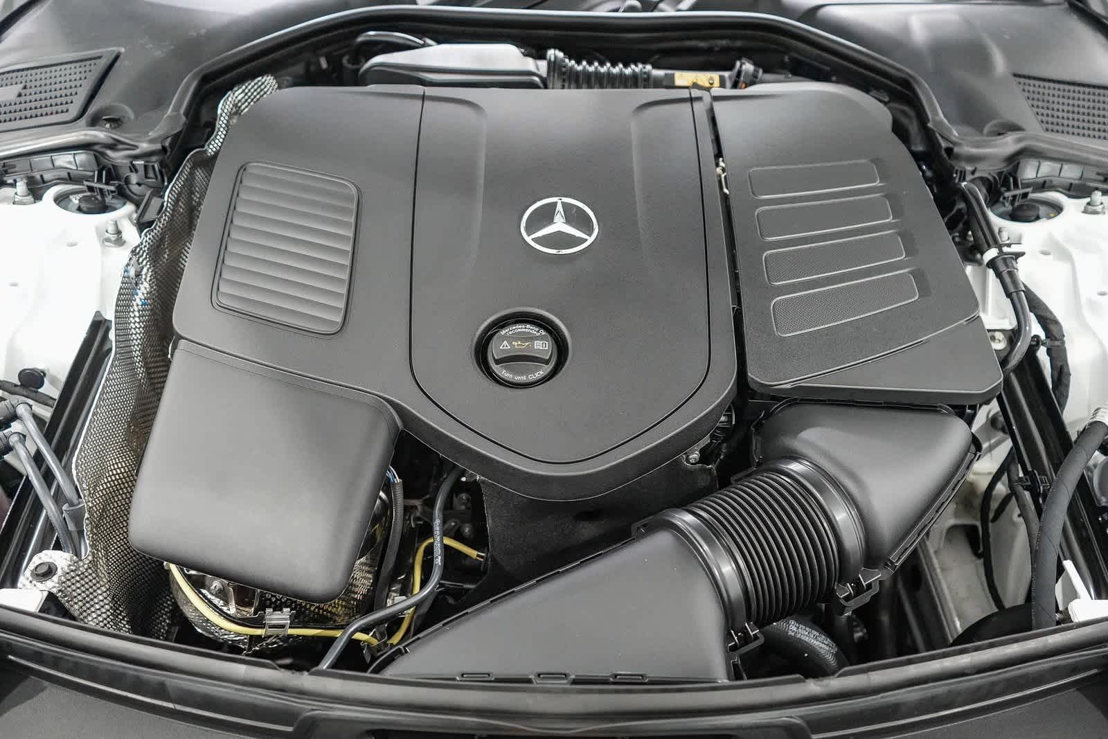 Thumbnail: 2025 Mercedes-Benz C-Class - 15