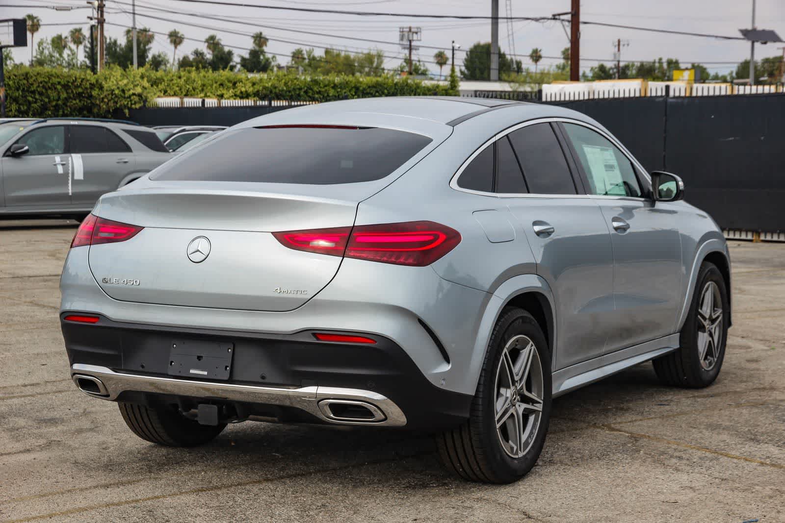 Thumbnail: 2026 Mercedes-Benz GLE - 4