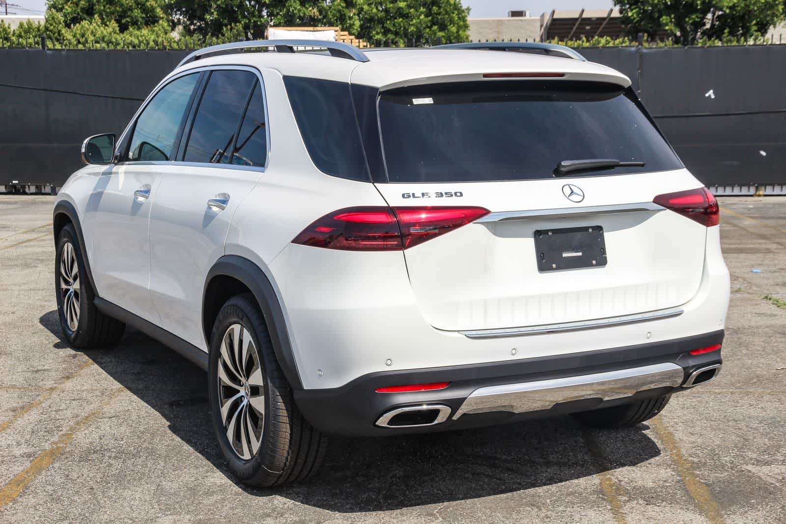 Thumbnail: 2026 Mercedes-Benz GLE - 6