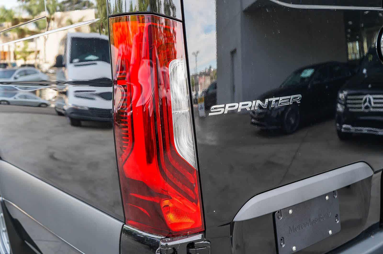 Thumbnail: 2026 Mercedes-Benz Sprinter - 7