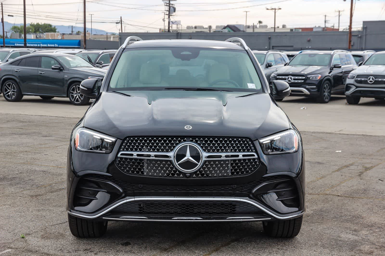 Thumbnail: 2026 Mercedes-Benz GLE - 2