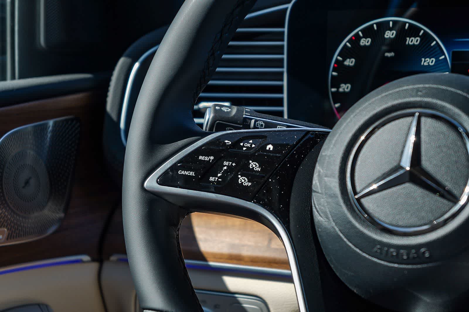 Thumbnail: 2026 Mercedes-Benz GLE - 18