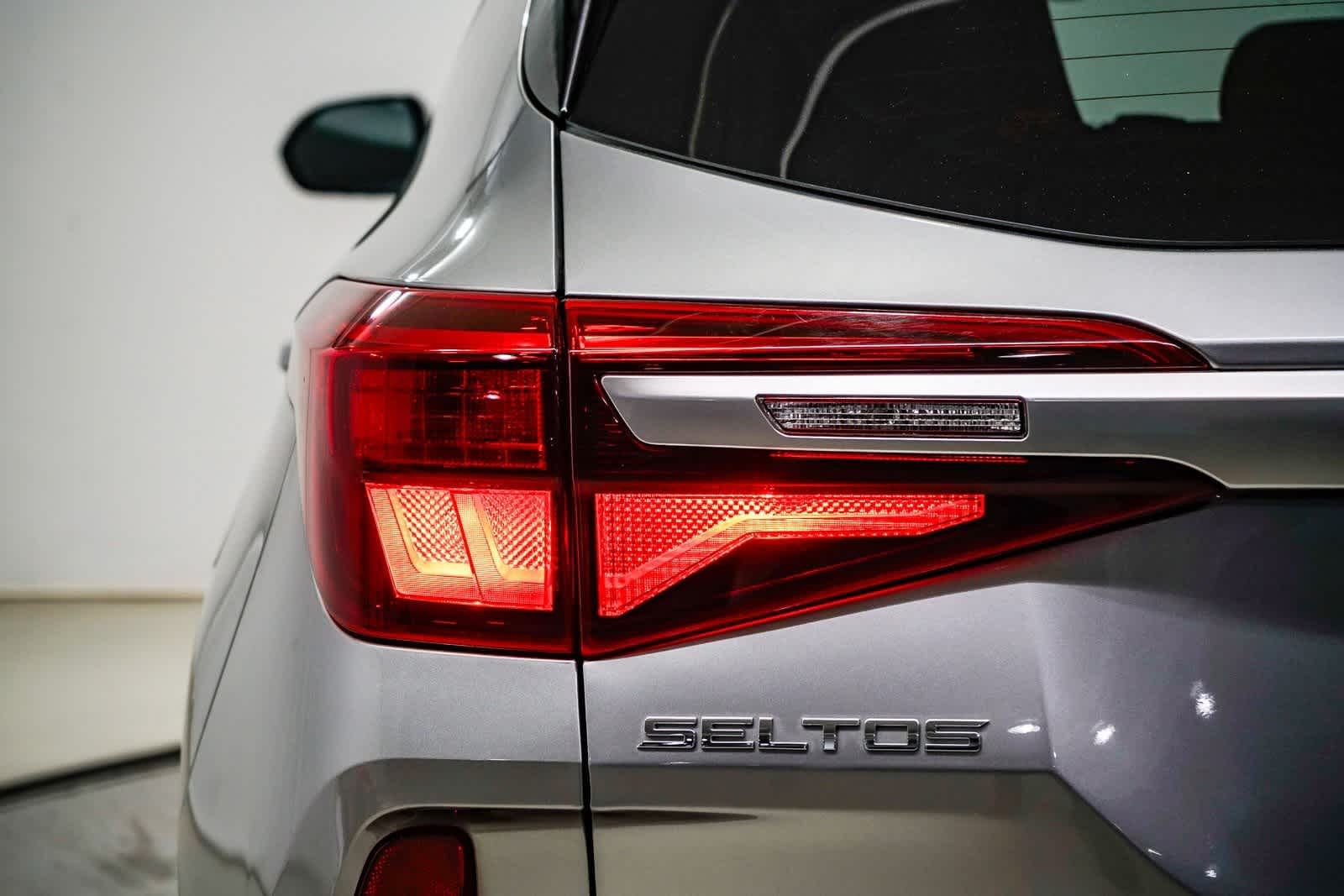 2021 Kia Seltos LX 9