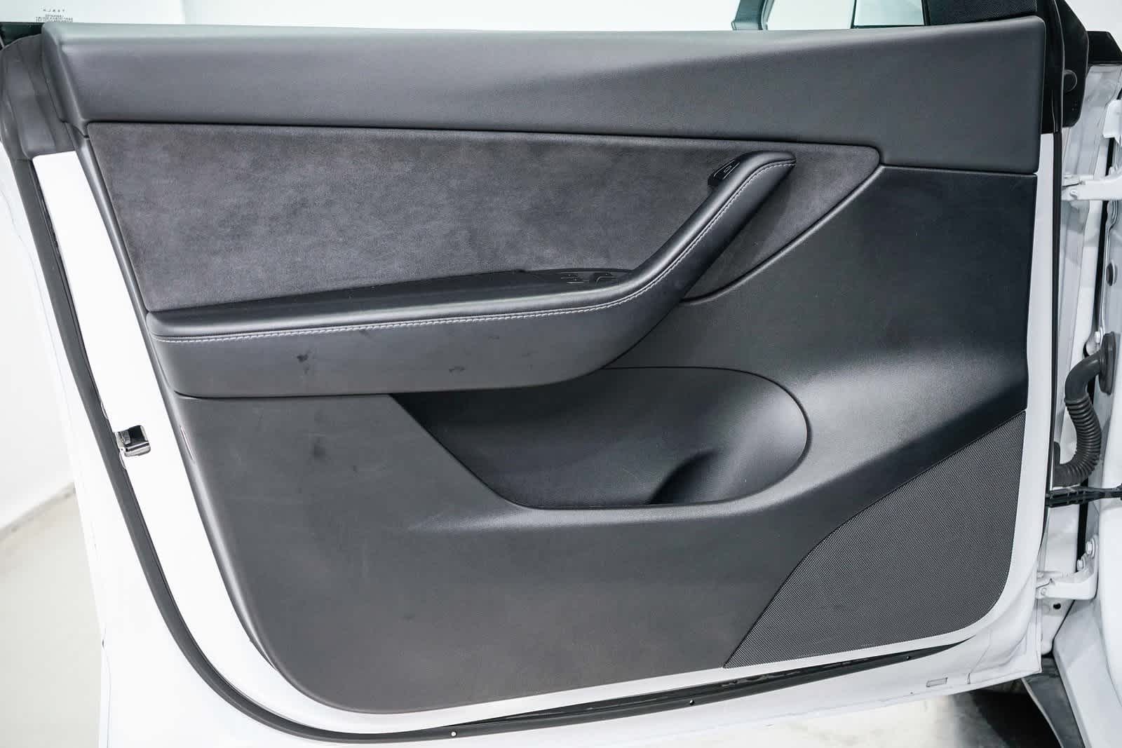 Thumbnail: 2021 Tesla Model Y - 19