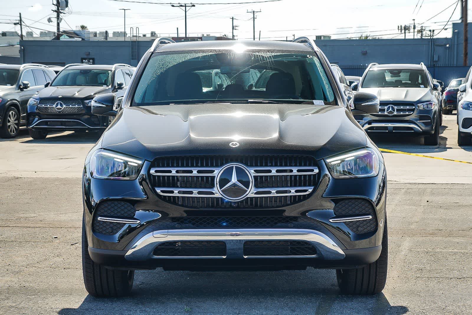 Thumbnail: 2026 Mercedes-Benz GLE - 2