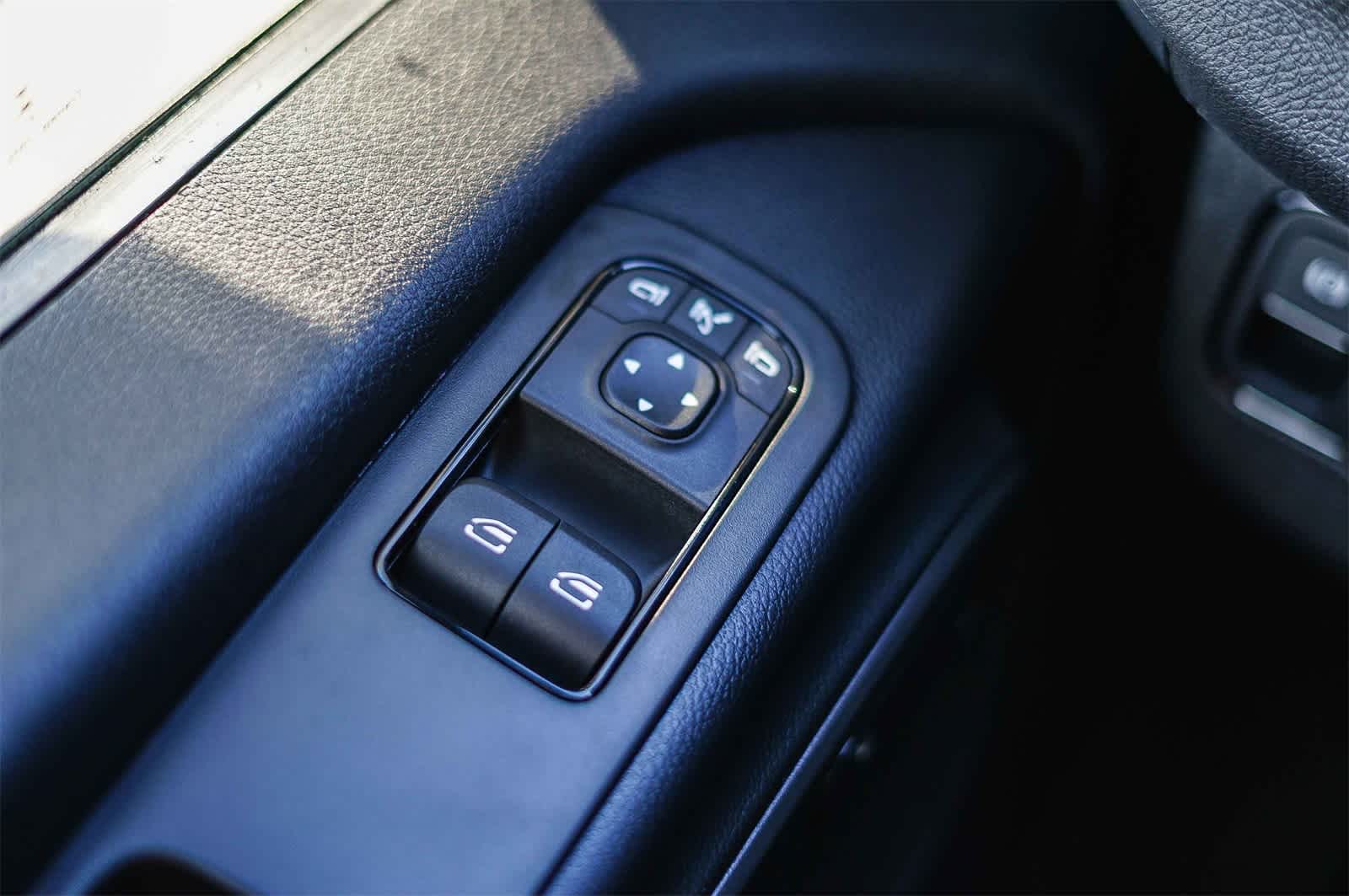 Thumbnail: 2026 Mercedes-Benz Sprinter - 26