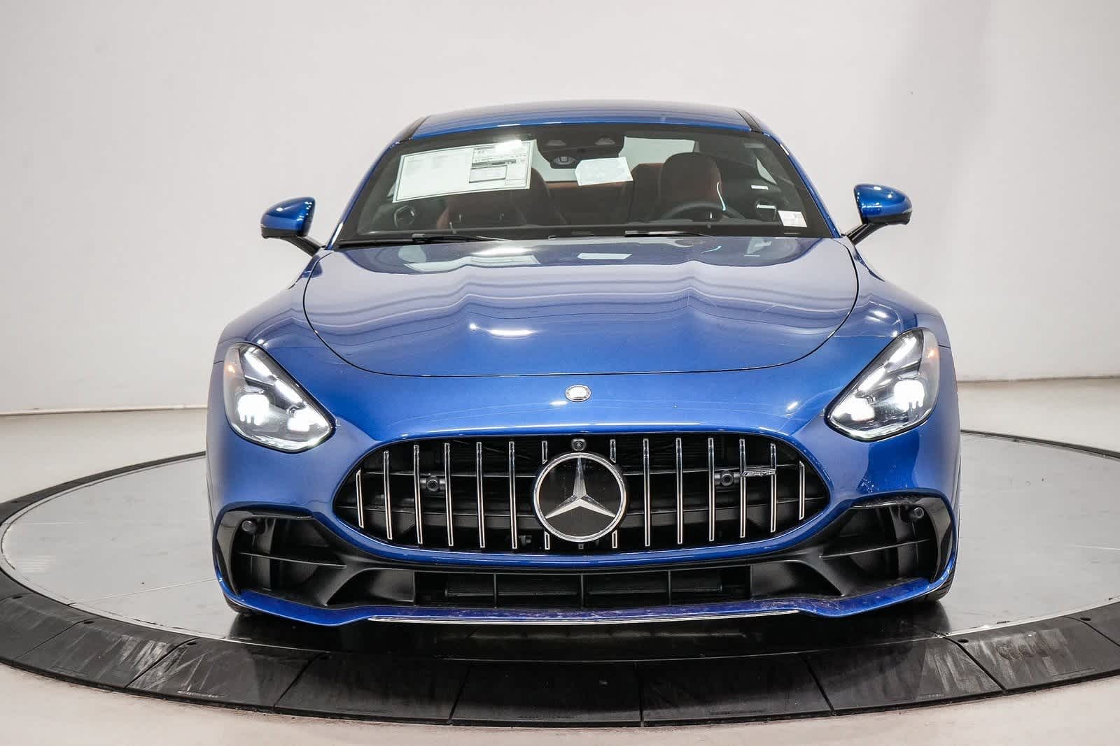 Thumbnail: 2025 Mercedes-Benz AMG GT - 6