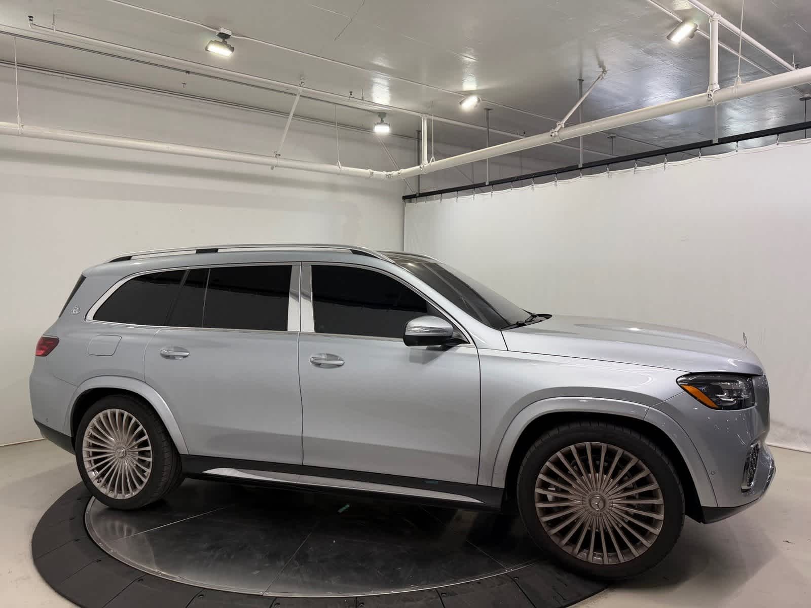 Thumbnail: 2025 Mercedes-Benz GLS - 2