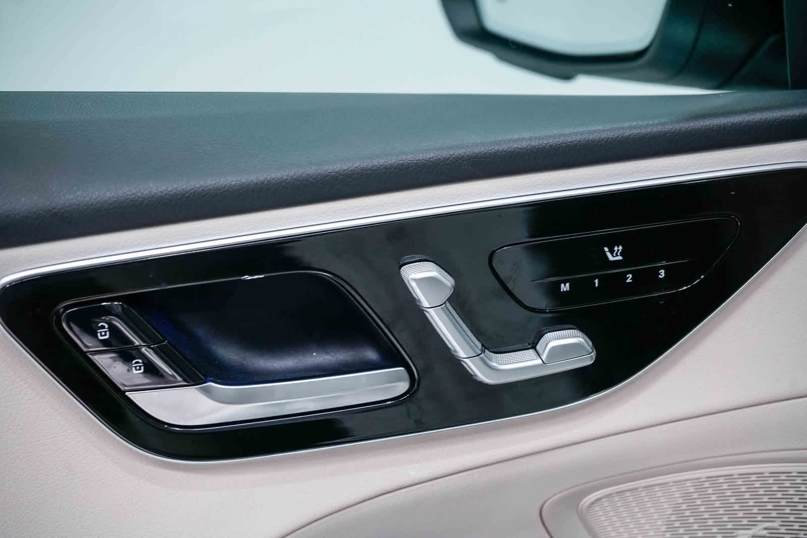 Thumbnail: 2025 Mercedes-Benz C-Class - 20