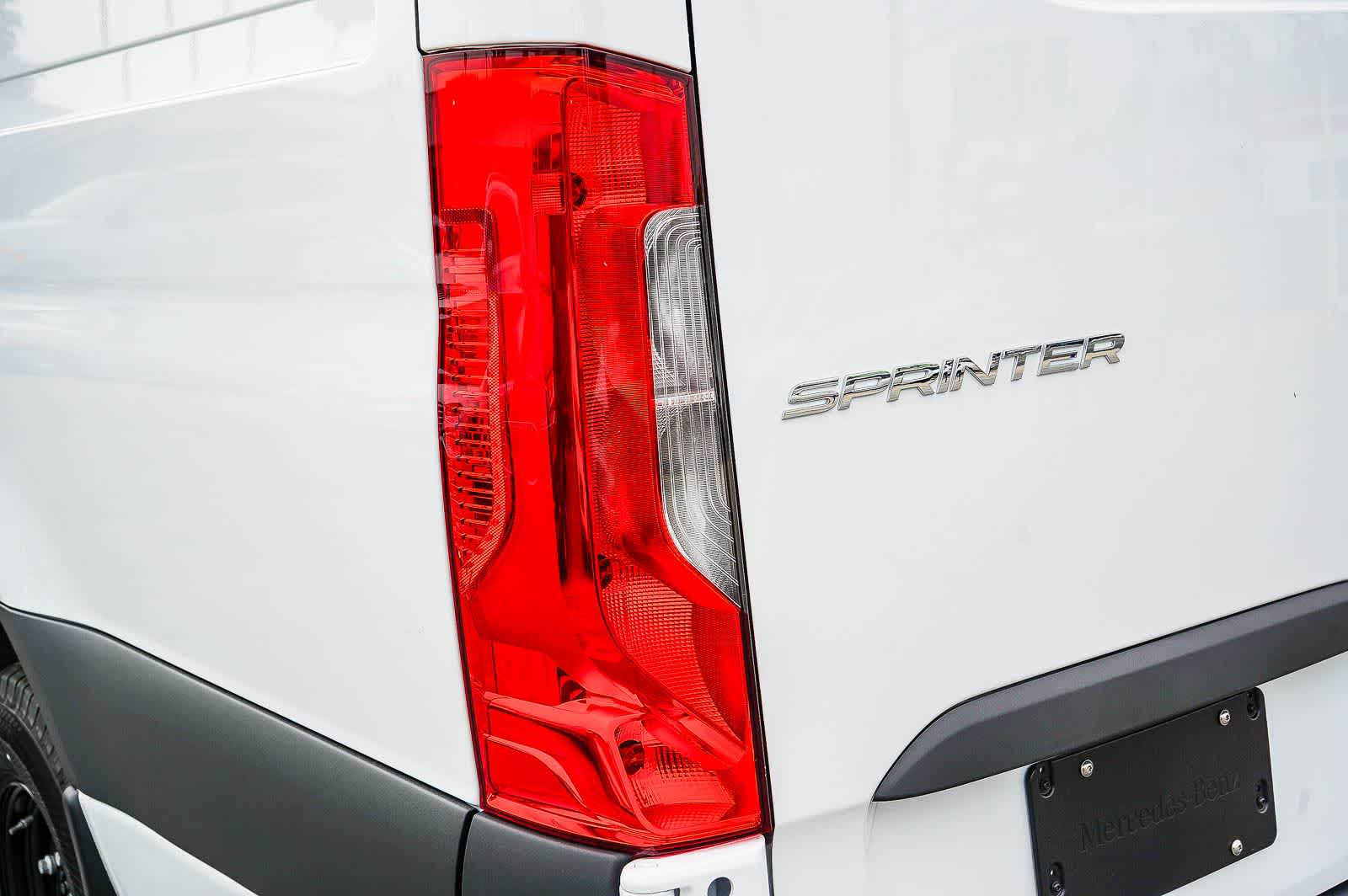 Thumbnail: 2026 Mercedes-Benz Sprinter - 7