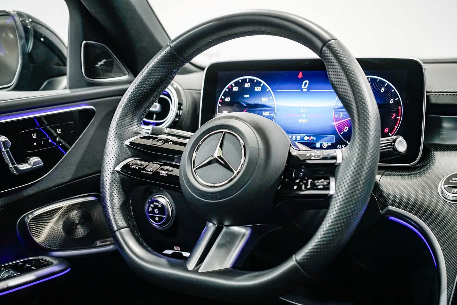 Thumbnail: 2025 Mercedes-Benz C-Class - 15