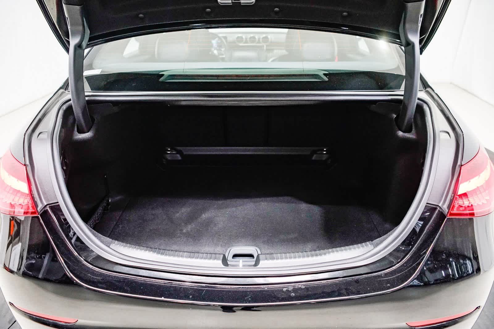 Thumbnail: 2023 Mercedes-Benz C-Class - 27