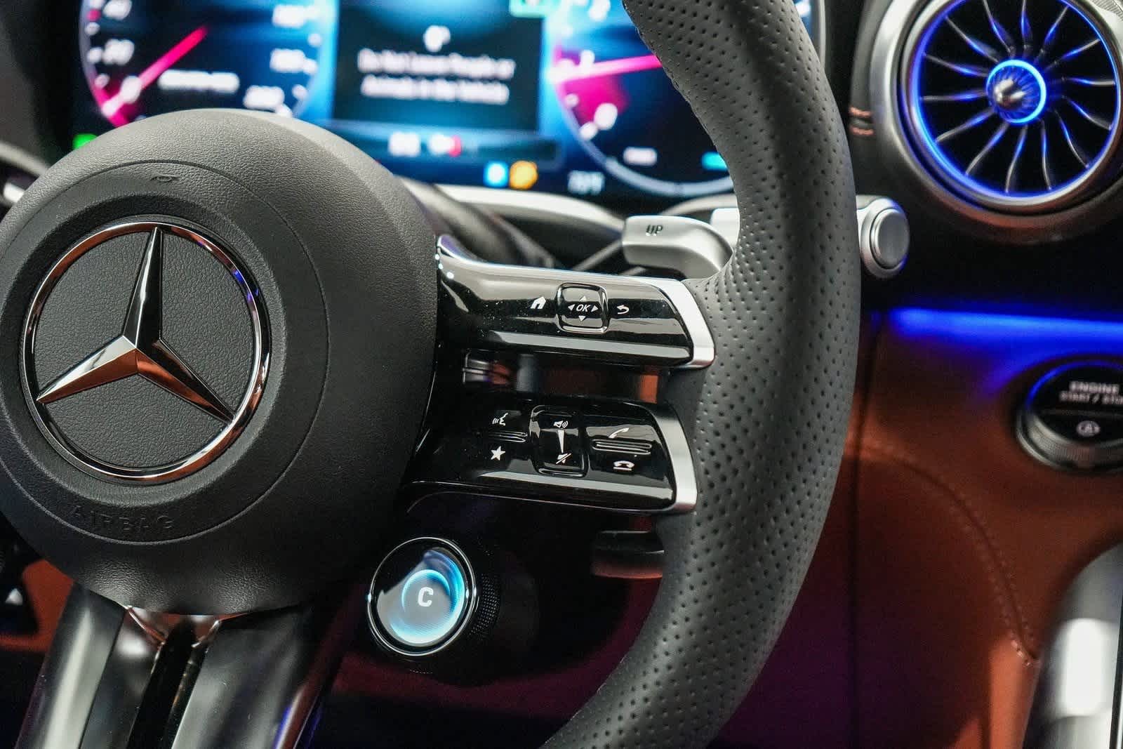 Thumbnail: 2025 Mercedes-Benz AMG GT - 26