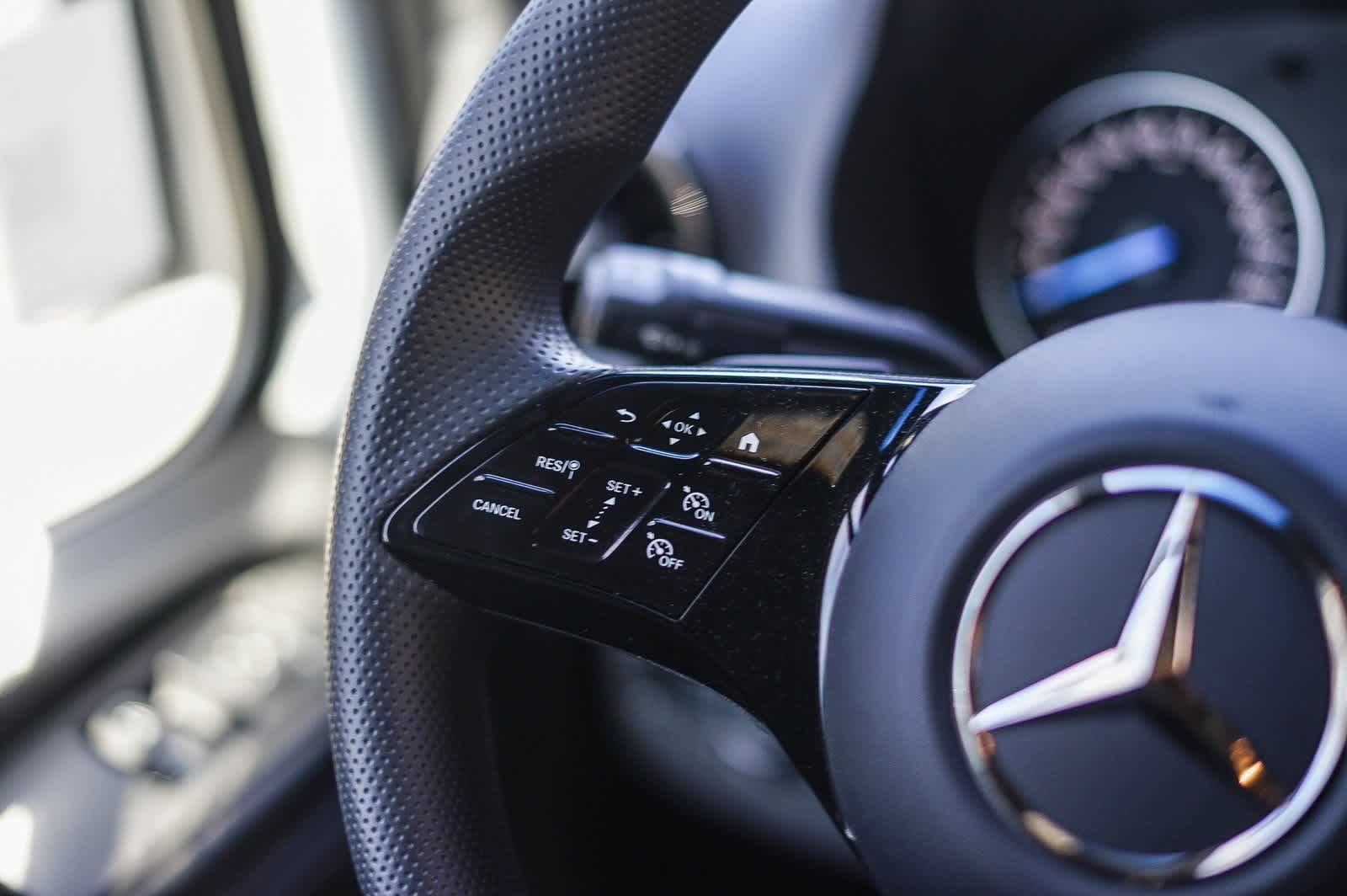 Thumbnail: 2024 Mercedes-Benz eSprinter - 16