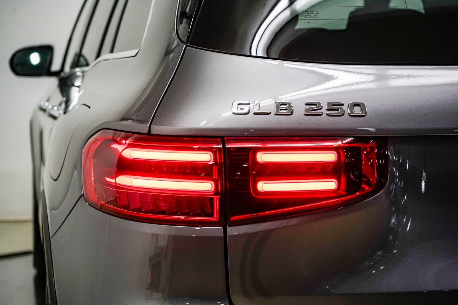 Thumbnail: 2026 Mercedes-Benz GLB - 9