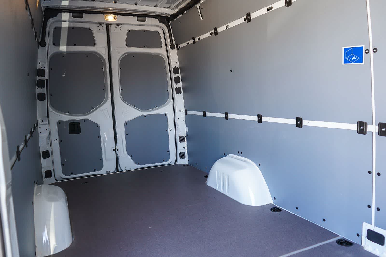 Thumbnail: 2026 Mercedes-Benz Sprinter - 17