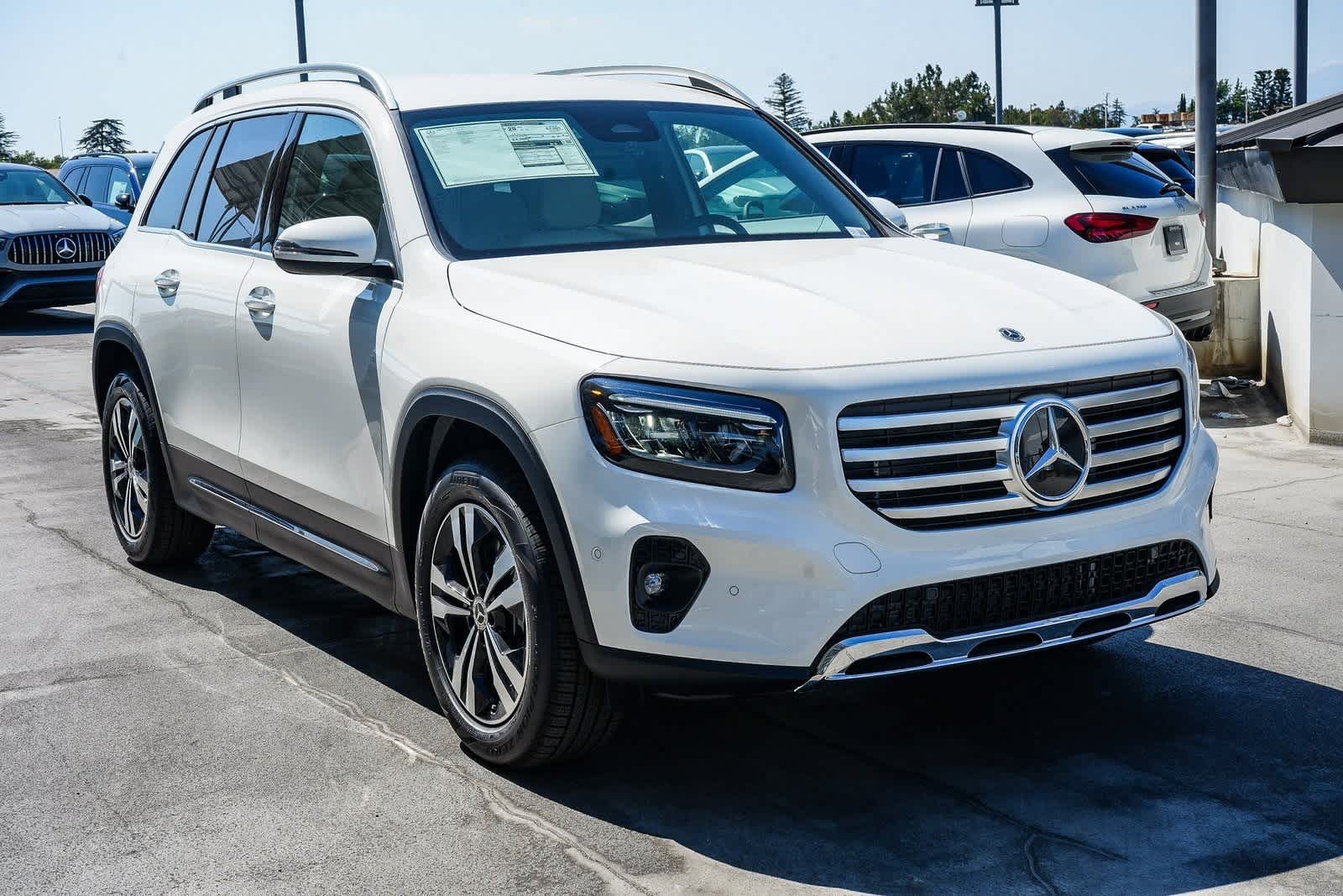 Thumbnail: 2025 Mercedes-Benz GLB - 5