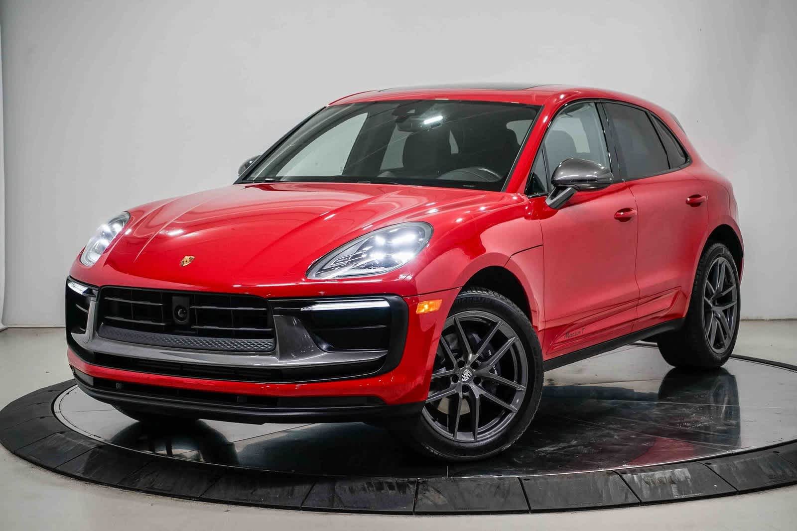 Thumbnail: 2024 Porsche Macan - 1