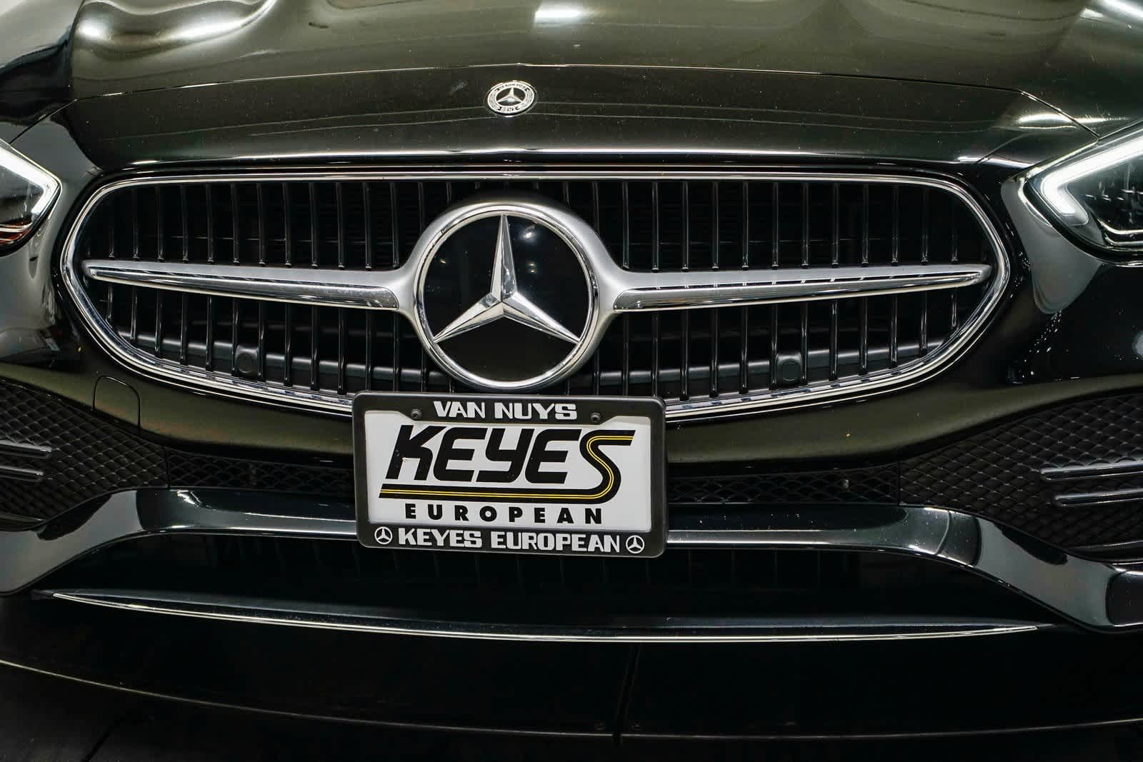 Thumbnail: 2023 Mercedes-Benz C-Class - 8