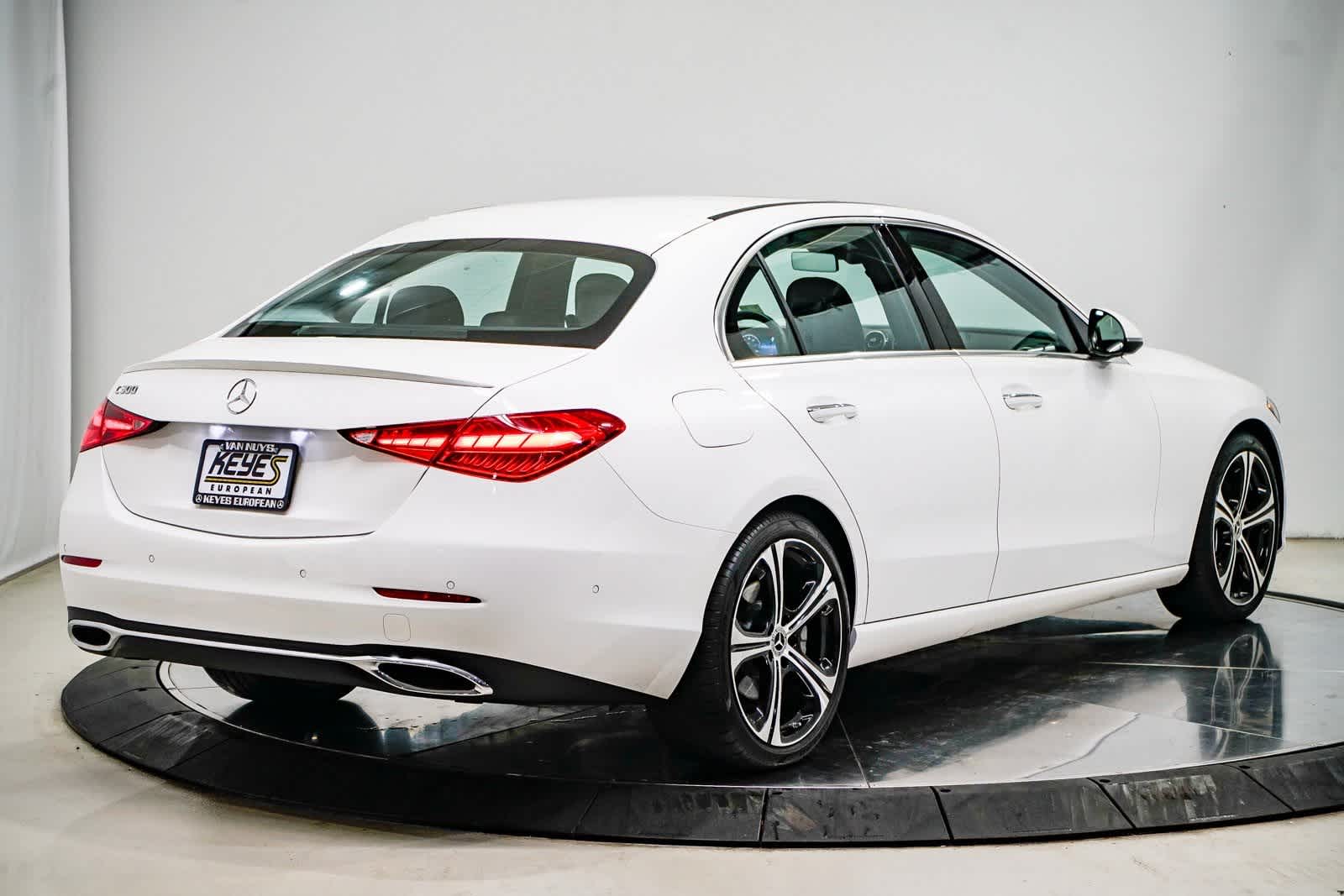 Thumbnail: 2025 Mercedes-Benz C-Class - 4