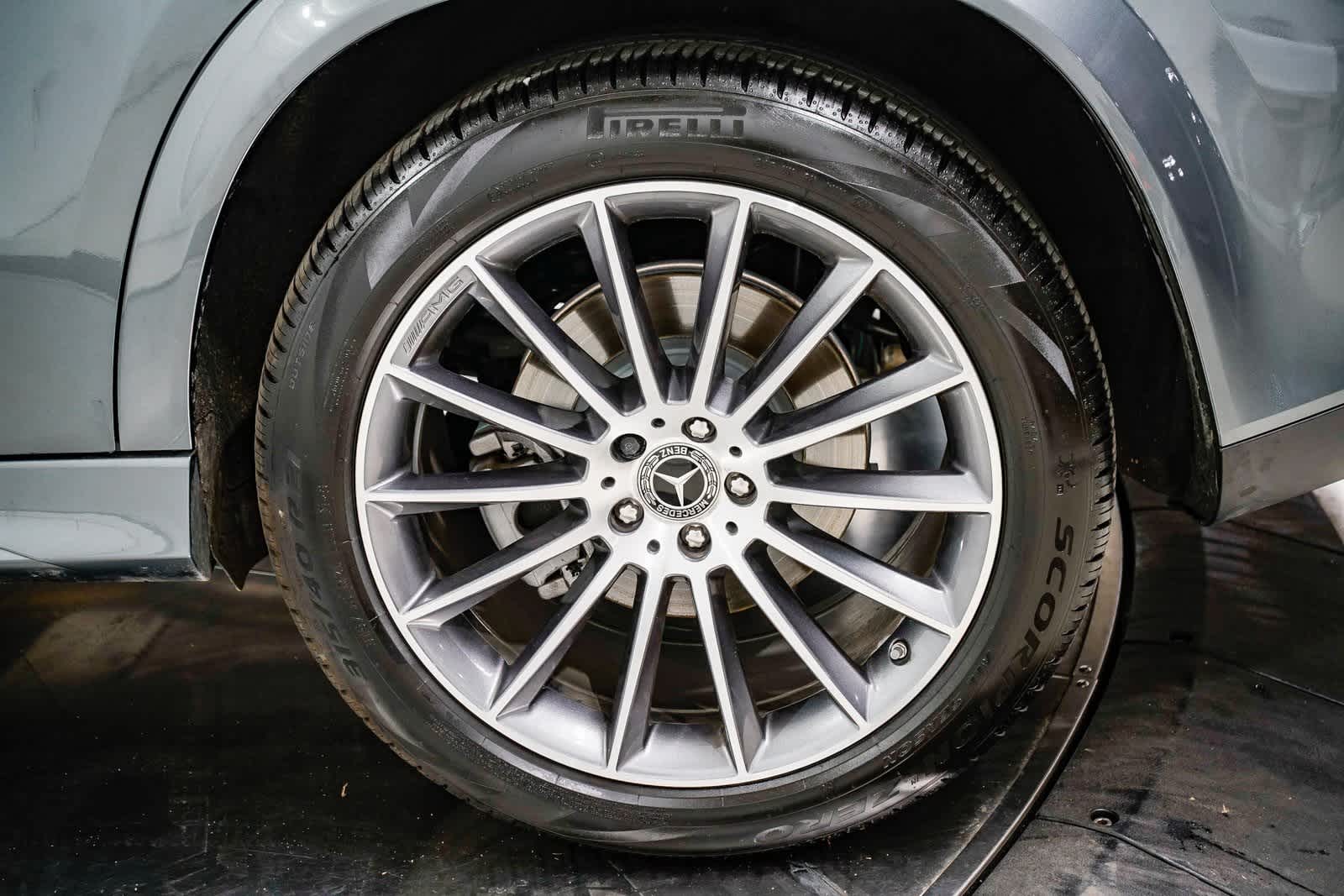 Thumbnail: 2025 Mercedes-Benz GLE - 10