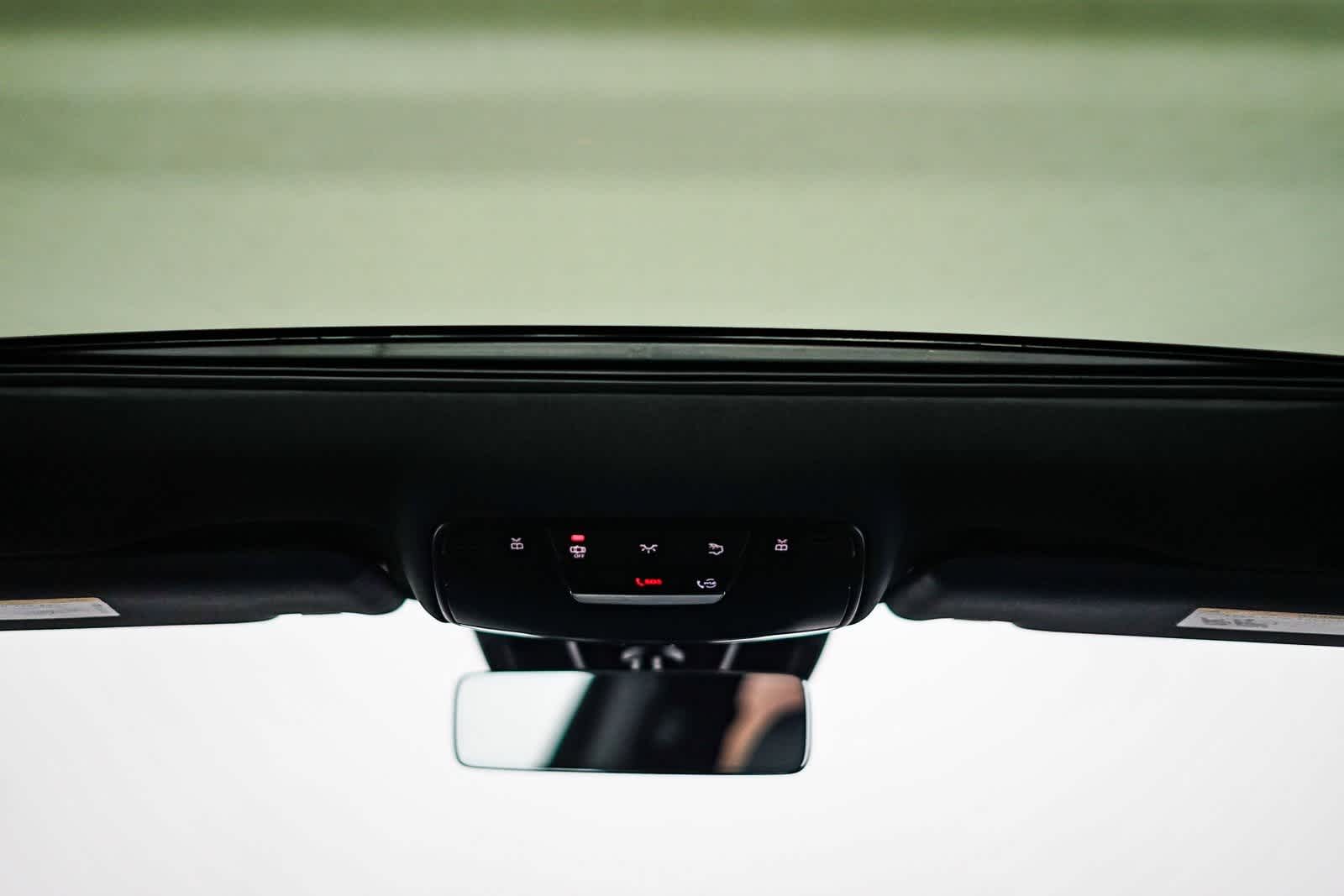 Thumbnail: 2022 Mercedes-Benz E-Class - 11