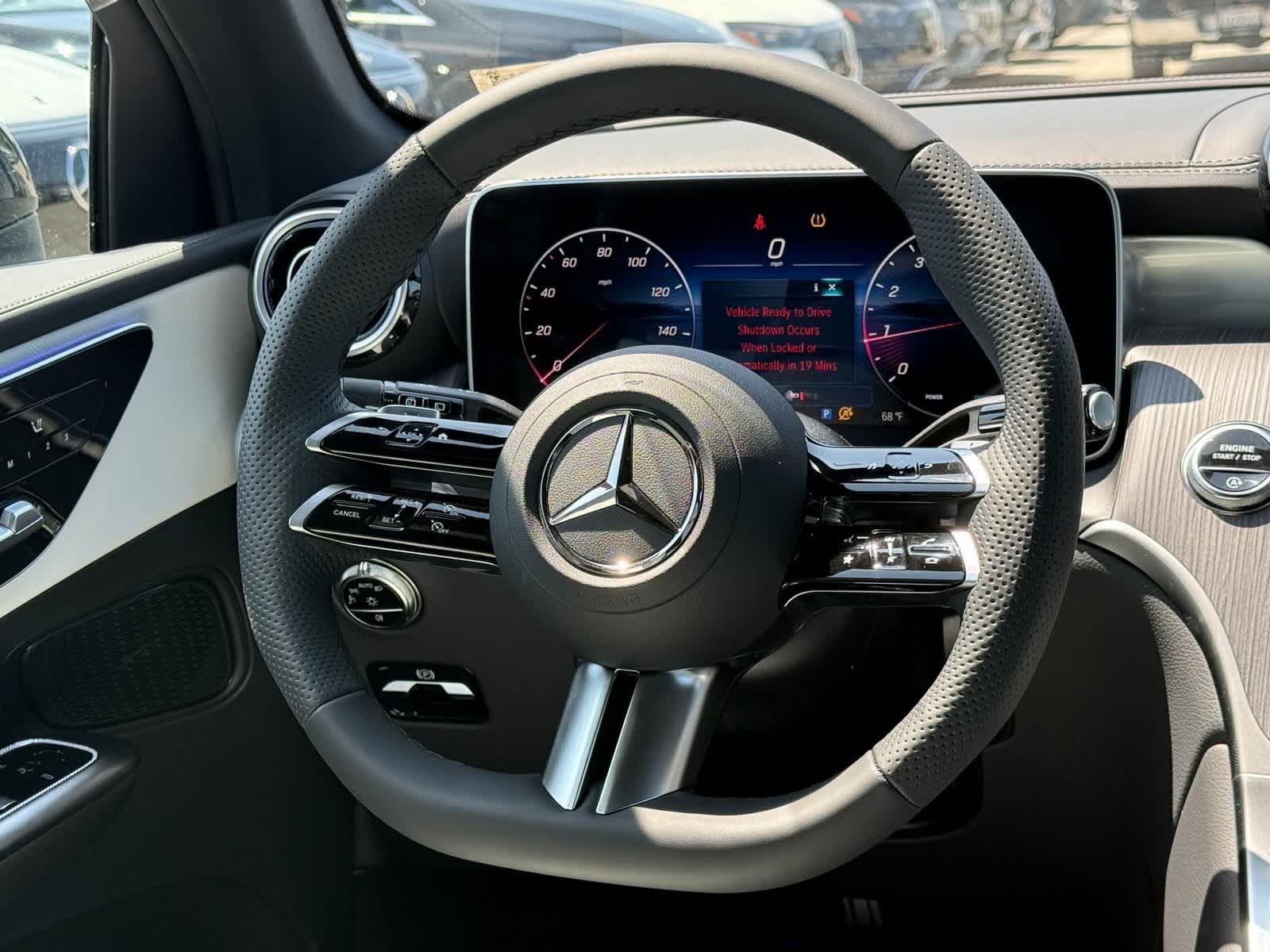 Thumbnail: 2025 Mercedes-Benz GLC - 16