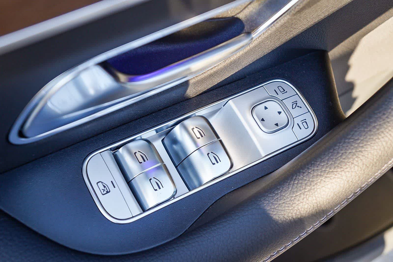 Thumbnail: 2026 Mercedes-Benz GLE - 25