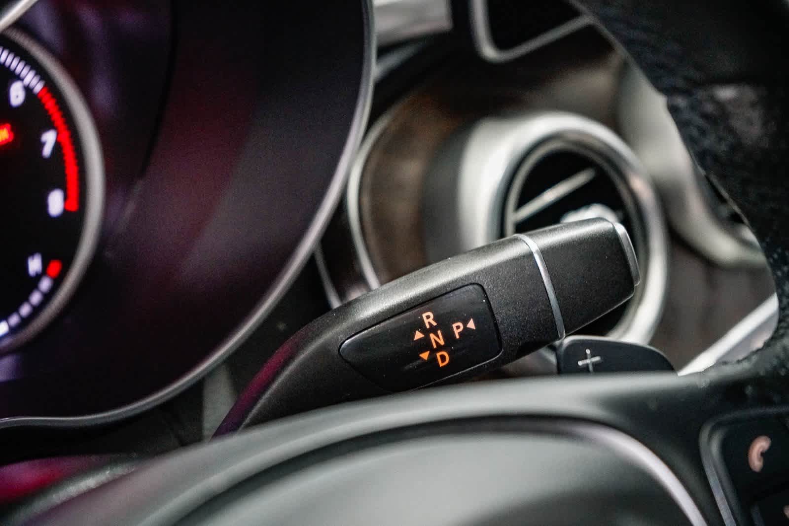 Thumbnail: 2018 Mercedes-Benz C-Class - 21