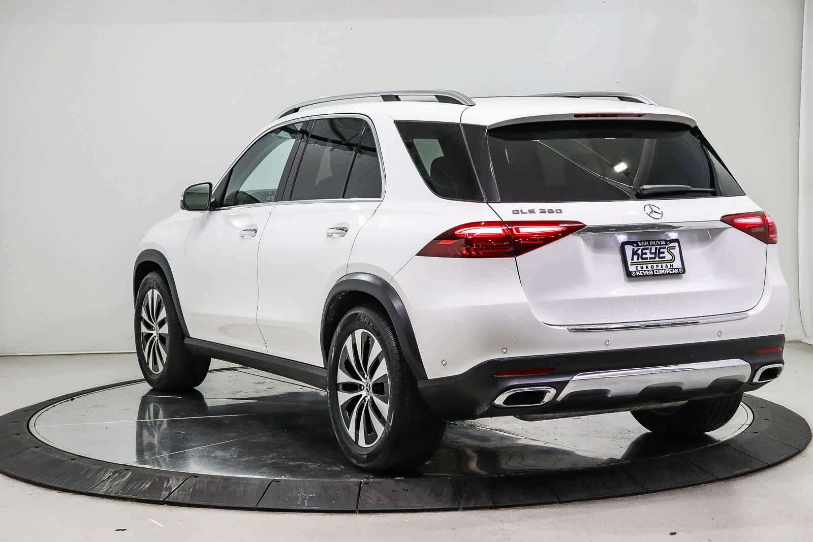 Thumbnail: 2026 Mercedes-Benz GLE - 2