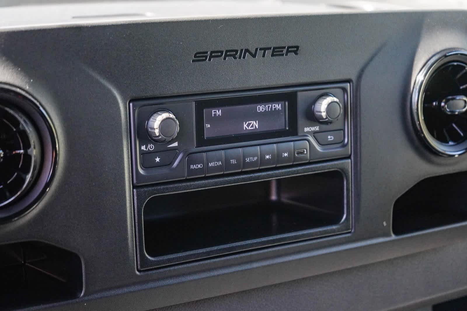 Thumbnail: 2024 Mercedes-Benz eSprinter - 15