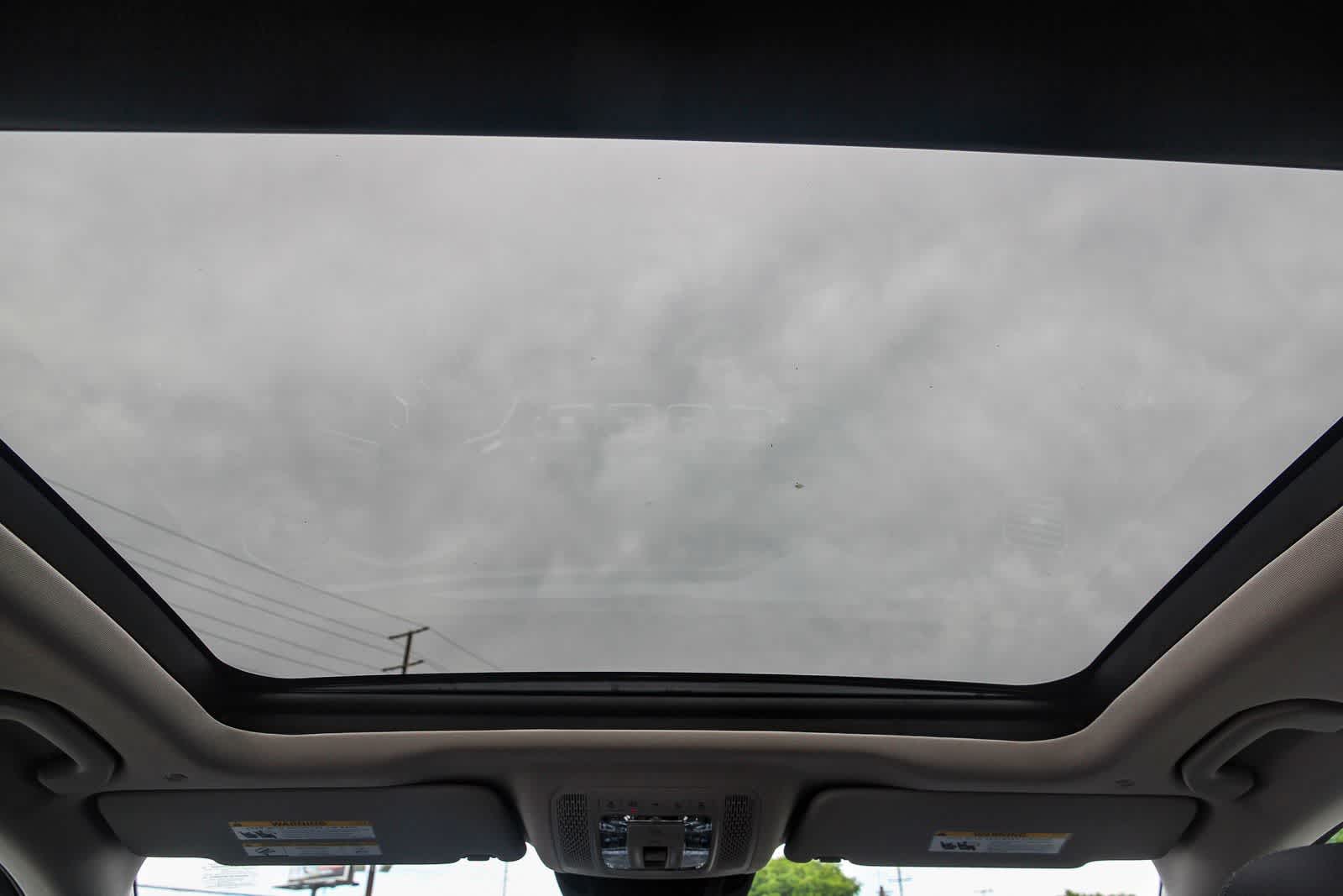 Thumbnail: 2026 Mercedes-Benz GLE - 16