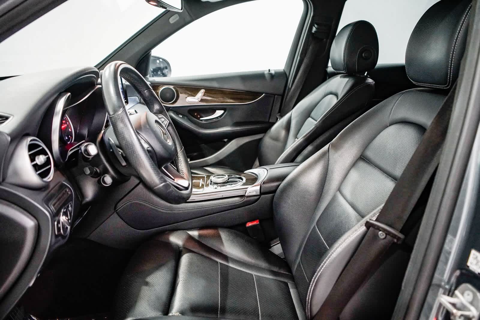 Thumbnail: 2018 Mercedes-Benz GLC - 15