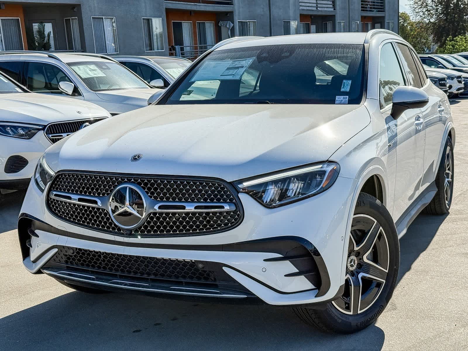 Thumbnail: 2025 Mercedes-Benz GLC - 1