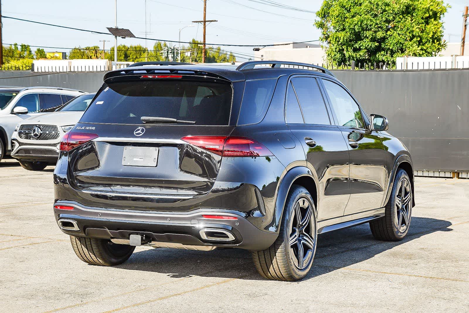 Thumbnail: 2026 Mercedes-Benz GLE - 6