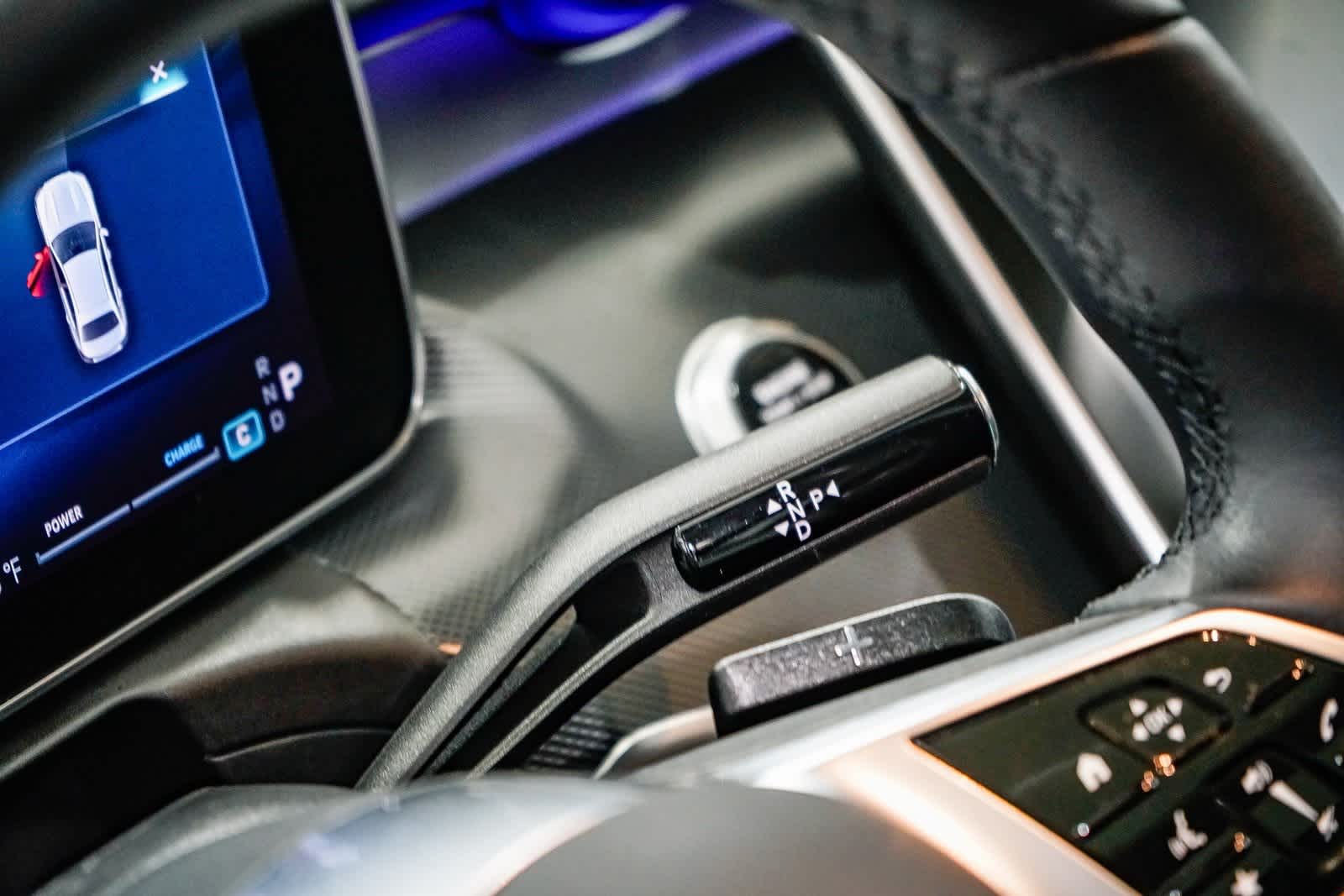 Thumbnail: 2025 Mercedes-Benz C-Class - 21