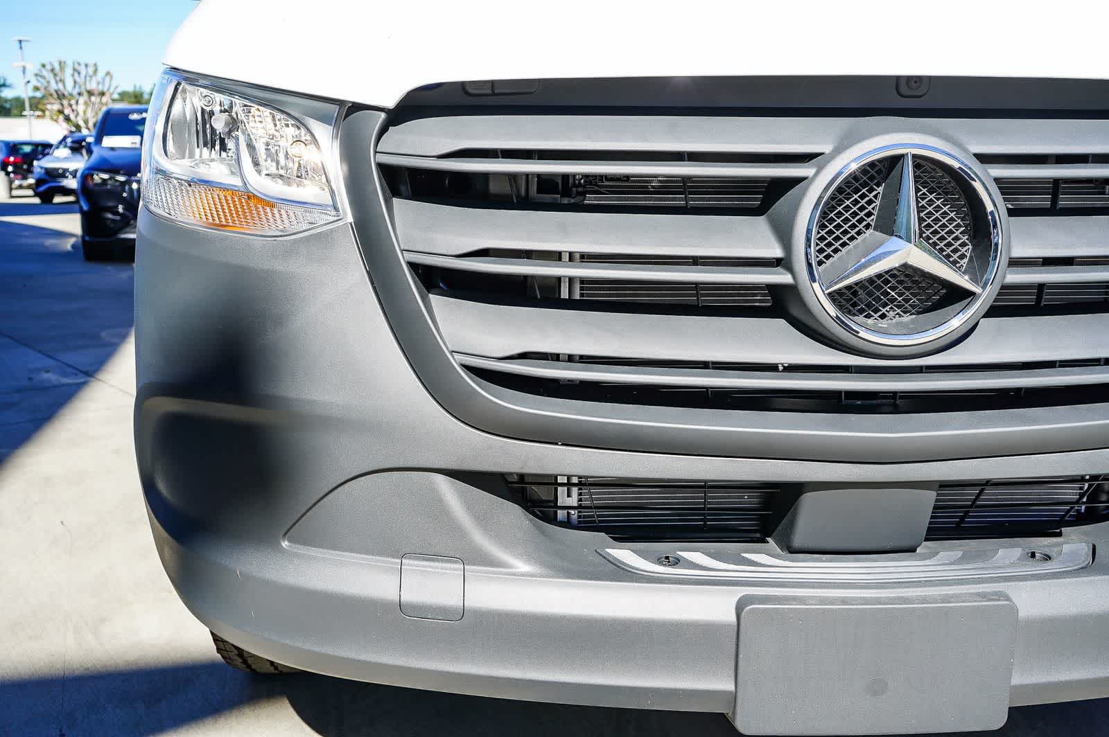 Thumbnail: 2026 Mercedes-Benz Sprinter - 11